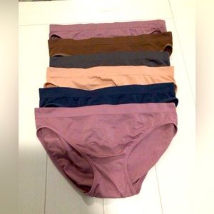 Attributes women’s panties NWOT.